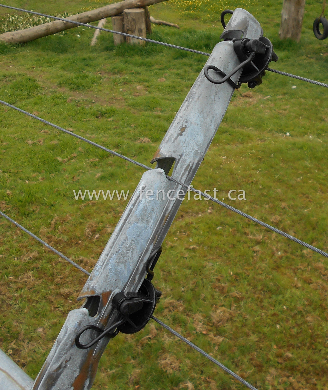 Gallagher Double Pinlock Steel T-Post Insulator 25/Bag