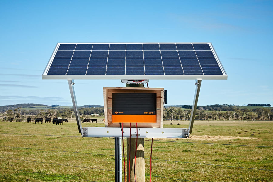 MBS1800i Gallagher Fence Energizer Solar Mounted