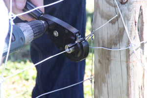 Geared Fence Wire Twister